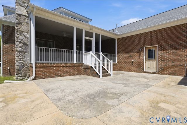 1921 Sharbel Cir, Glen Allen, VA 23059