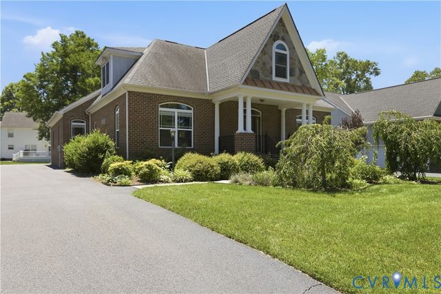 1921 Sharbel Cir, Glen Allen, VA 23059