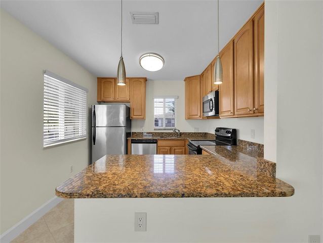 410 SW 15TH Street 207, Pompano Beach, FL 33060