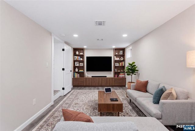 420 Innes Road, Wood Ridge, NJ 07075
