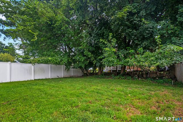 216 Country Road, Fairfield, CT 06824