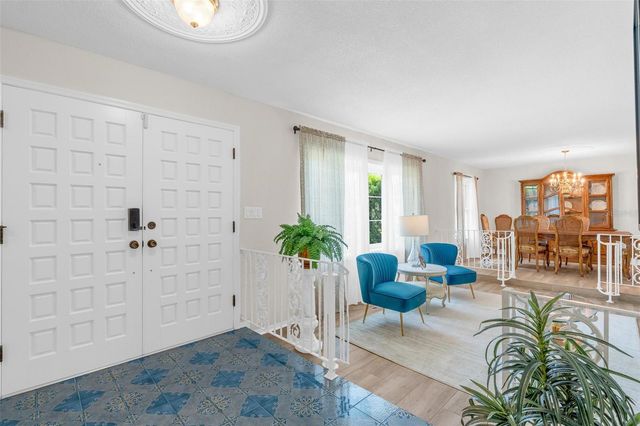 801 PALM GROVE COURT, South Daytona Beach, FL 32119