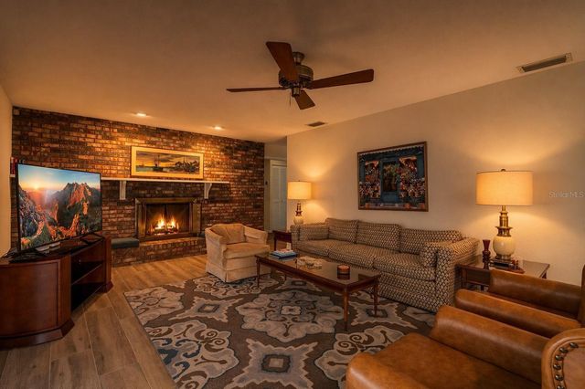 801 PALM GROVE COURT, South Daytona Beach, FL 32119