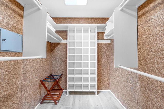 801 PALM GROVE COURT, South Daytona Beach, FL 32119