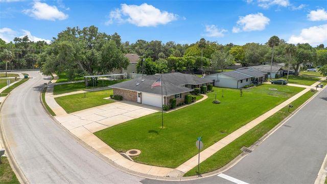 801 PALM GROVE COURT, South Daytona Beach, FL 32119