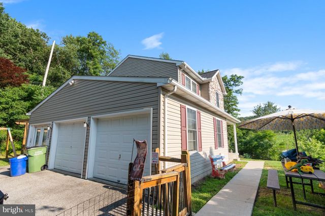 1903 HAIN RD, New Freedom, PA 17349