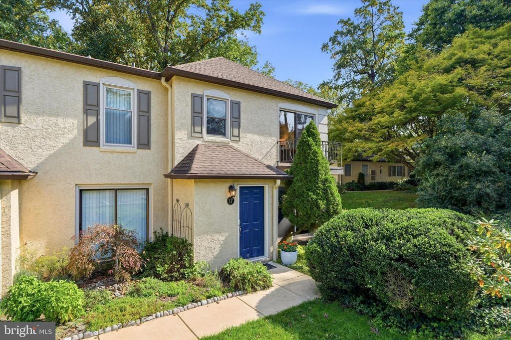 17 SUMMIT DR, BRYN MAWR, PA 19010 — photo 2