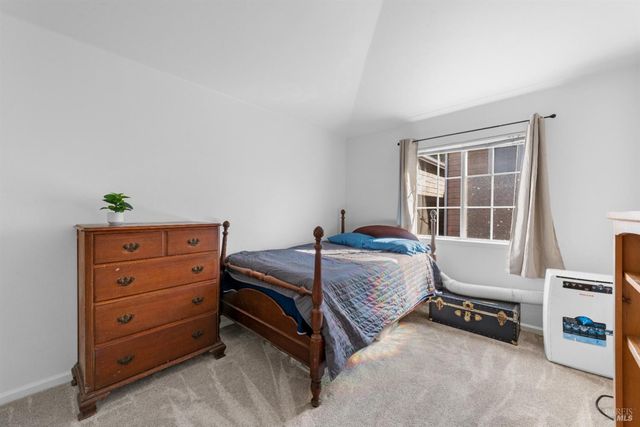 1028 Addison Cir, Petaluma, CA 94952