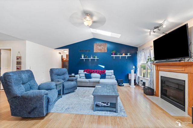 9116 Susan Circle, Newport, MI 48166