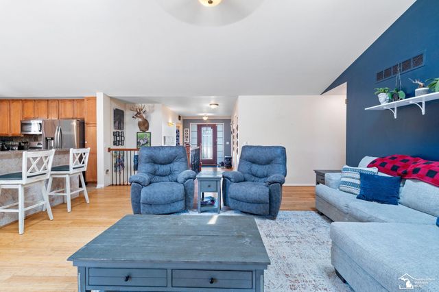 9116 Susan Circle, Newport, MI 48166