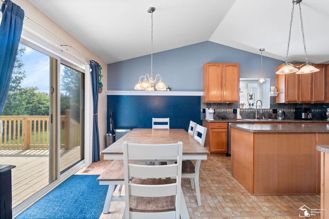 9116 Susan Circle, Newport, MI 48166