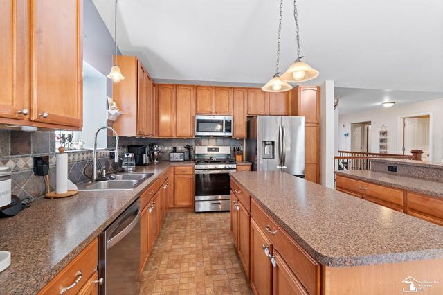 9116 Susan Circle, Newport, MI 48166