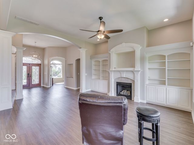 5192 Chancery Boulevard, Greenwood, IN 46143