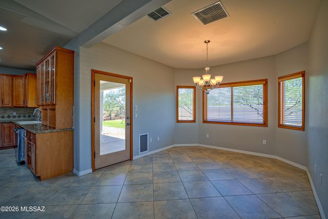 2970 E Consuelo Place, Vail, AZ 85641