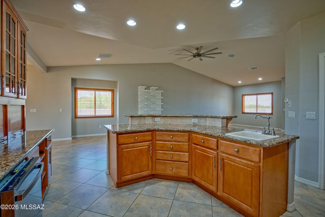 2970 E Consuelo Place, Vail, AZ 85641