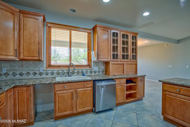 2970 E Consuelo Place, Vail, AZ 85641