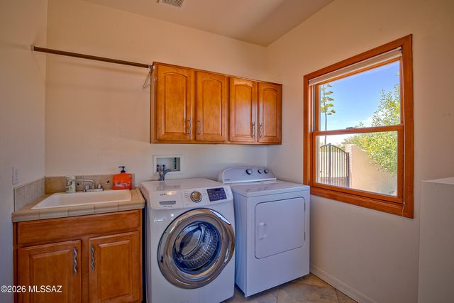 2970 E Consuelo Place, Vail, AZ 85641