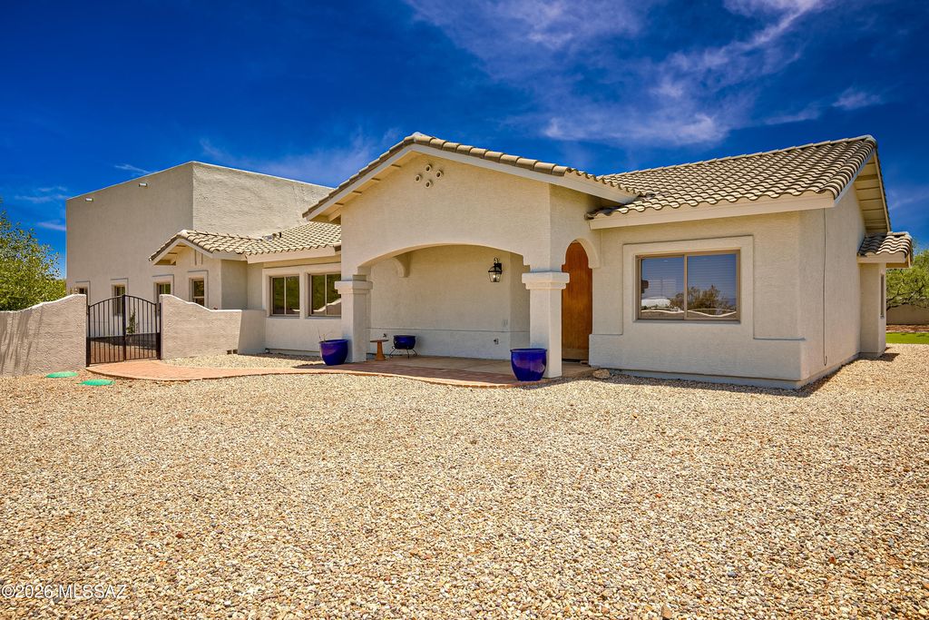 2970 E Consuelo Place, Vail, AZ 85641