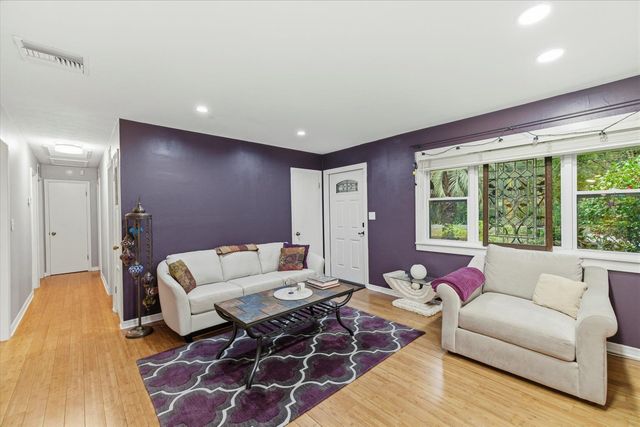 1950 Longview Drive, Tallahassee, FL 32303