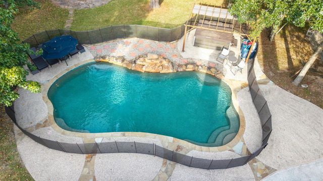 8710 Linn Lane, Magnolia, TX 77354