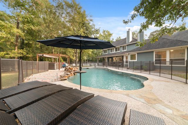 8710 Linn Lane, Magnolia, TX 77354