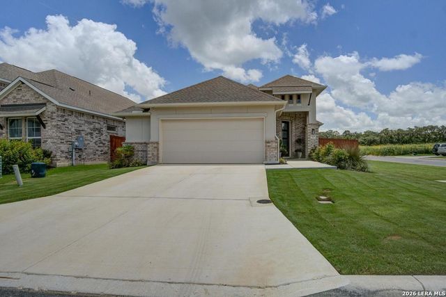 108 Mallorys Way, Castroville, TX 78009
