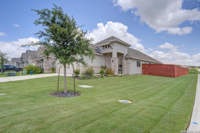 108 Mallorys Way, Castroville, TX 78009