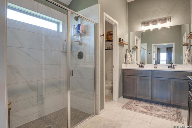 108 Mallorys Way, Castroville, TX 78009