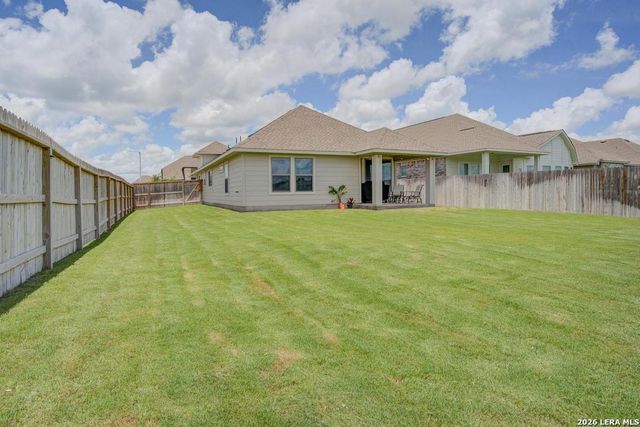 108 Mallorys Way, Castroville, TX 78009