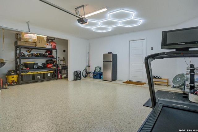 108 Mallorys Way, Castroville, TX 78009