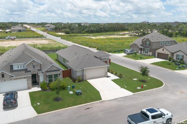 108 Mallorys Way, Castroville, TX 78009