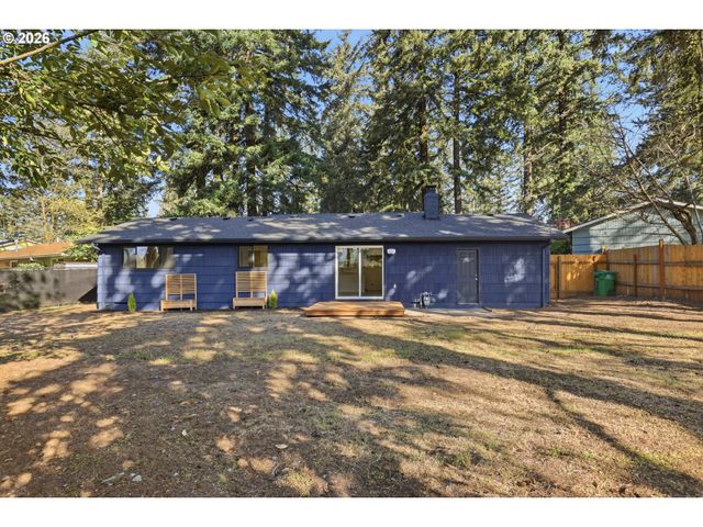 18640 Se YAMHILL Cir, Portland, OR 97233