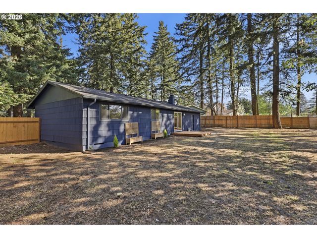 18640 Se YAMHILL Cir, Portland, OR 97233