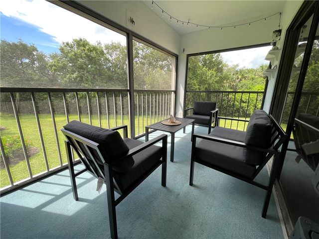6175 S Mirror Lake Drive 207, Sebastian, FL 32958
