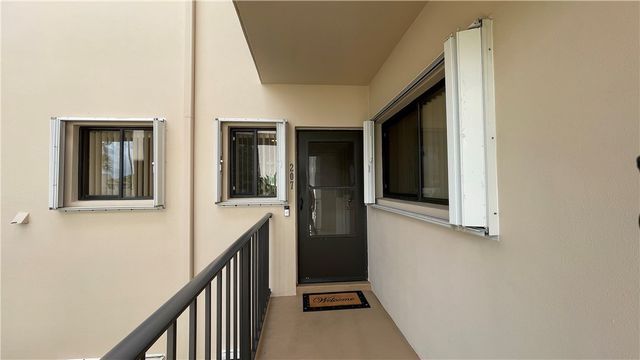 6175 S Mirror Lake Drive 207, Sebastian, FL 32958