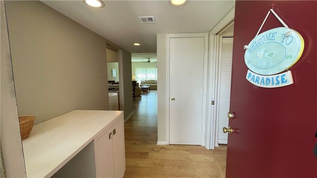 6175 S Mirror Lake Drive 207, Sebastian, FL 32958