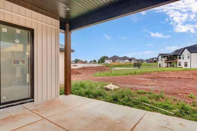 4933 S Sycamore Avenue, Springfield, MO 65810