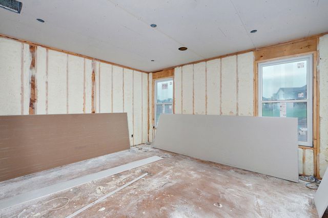 4933 S Sycamore Avenue, Springfield, MO 65810