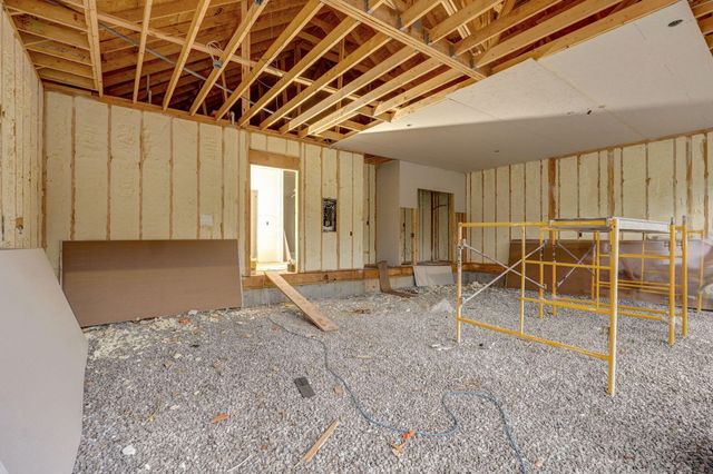 4933 S Sycamore Avenue, Springfield, MO 65810