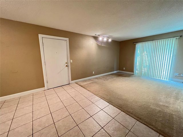 1700 SW 16TH COURT L6, Gainesville, FL 32608