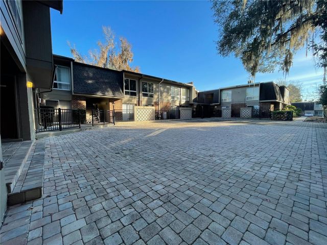 1700 SW 16TH COURT L6, Gainesville, FL 32608