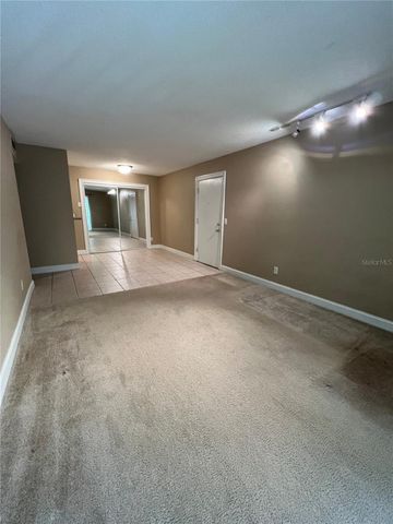 1700 SW 16TH COURT L6, Gainesville, FL 32608