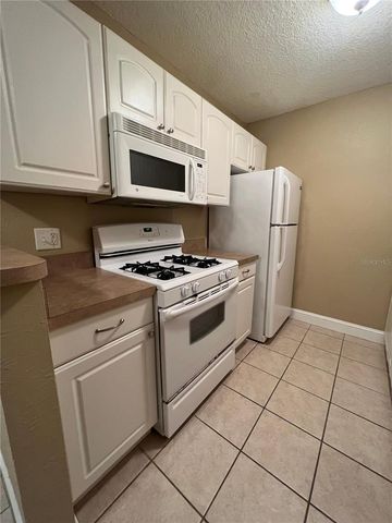 1700 SW 16TH COURT L6, Gainesville, FL 32608