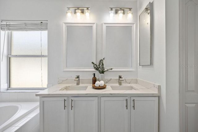 10934 MAY APPLE COURT, Land O Lakes, FL 34638