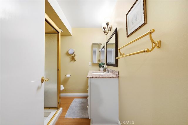 19204 Avenue Of The Oaks B, Newhall, CA 91321