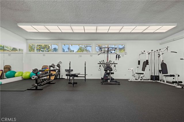 19204 Avenue Of The Oaks B, Newhall, CA 91321
