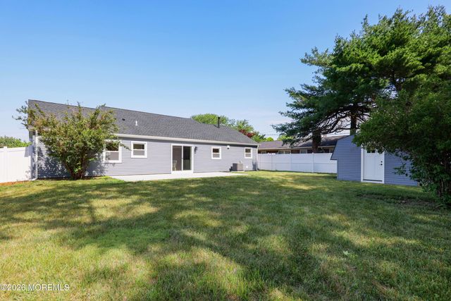 45 Toledo Lane, Willingboro, NJ 08046
