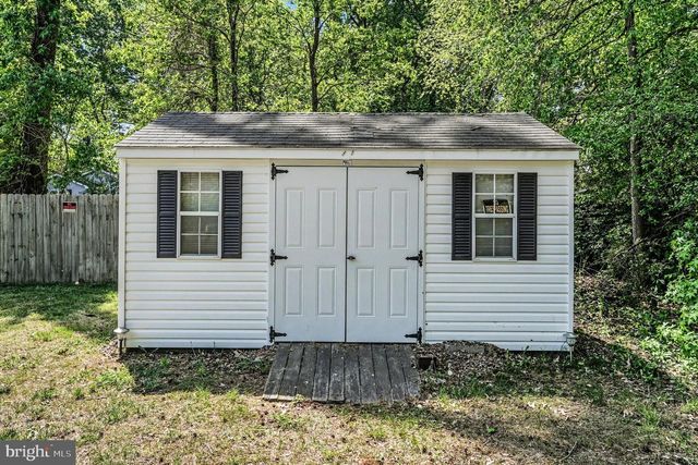 87 CEDAR LN, Colonial Beach, VA 22443