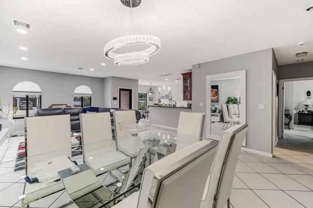 2000 SW 28th Avenue, Fort Lauderdale, FL 33312