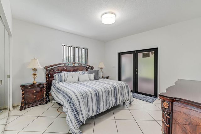 2000 SW 28th Avenue, Fort Lauderdale, FL 33312